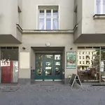 Apartment Berlin Kaiser-Friedrich Strasse